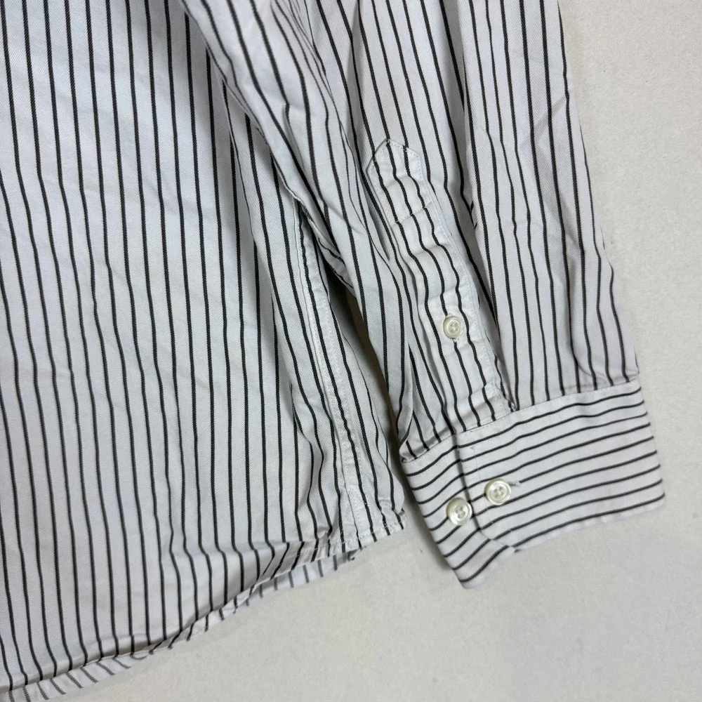 Banana Republic Dress Shirt Mens Medium 15-15.5 White Stripe Regular Fit Cotton